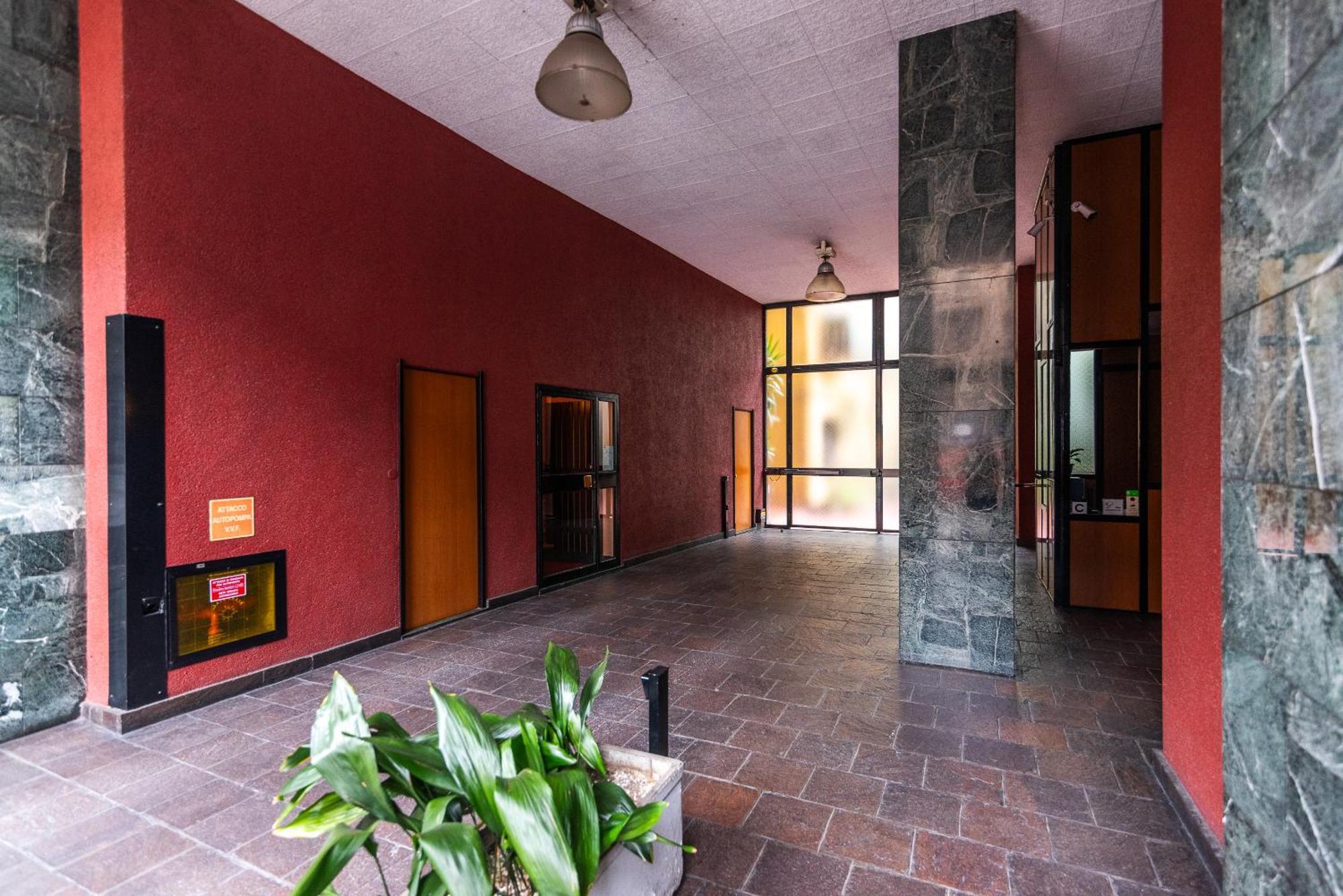 Audrey Flat - Stazione Milano Centrale Apartment Luaran gambar